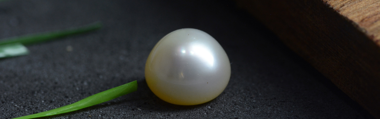 The Versatile Charm of Pearls: Exploring Natural Basra Moti and Cultured Options